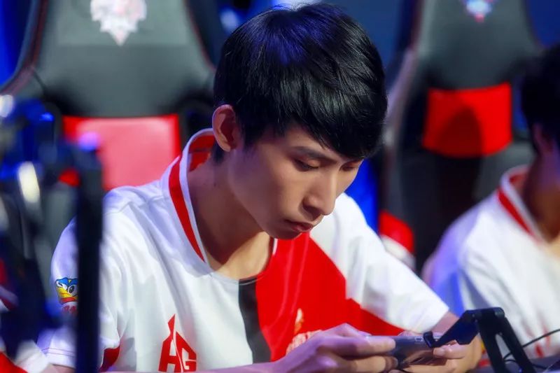 线投射都相